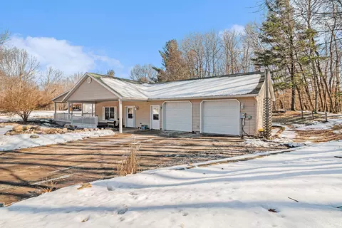 8989 4 Mile Rd, Hesperia, MI 49421