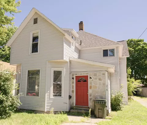 215 Catherine Ave, Muskegon, MI 49442