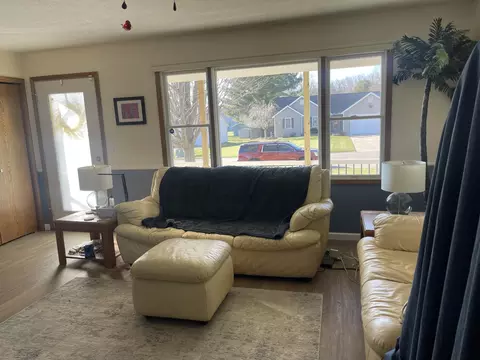 5143 S Granite St, Jackson, MI 49201 photo 2