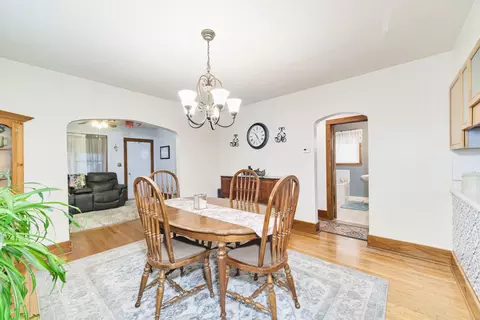 Dining - 271 7th St, Manistee, MI 49660 photo 4 of 4