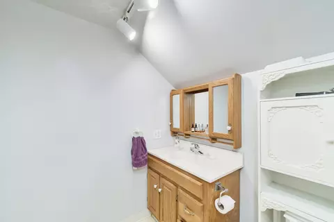 Bath - 271 7th St, Manistee, MI 49660 photo 5 of 5
