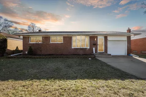 35499 Elmira St, Livonia, MI 48150