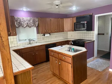 32647 Cable Dr, Dowagiac, MI 49047 photo 10