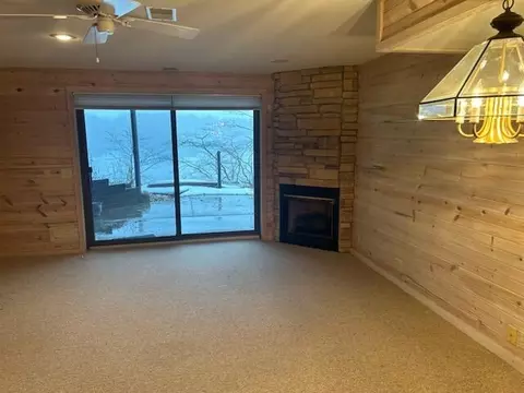 32647 Cable Dr, Dowagiac, MI 49047 photo 9