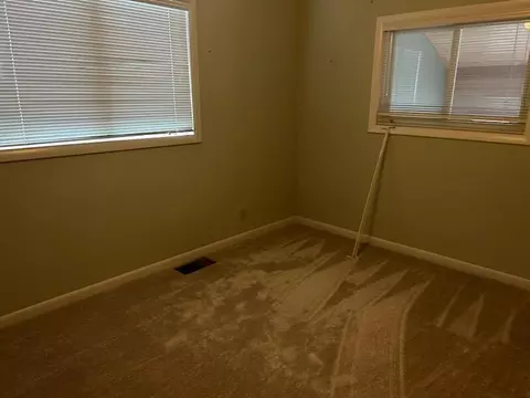 32647 Cable Dr, Dowagiac, MI 49047 photo 14