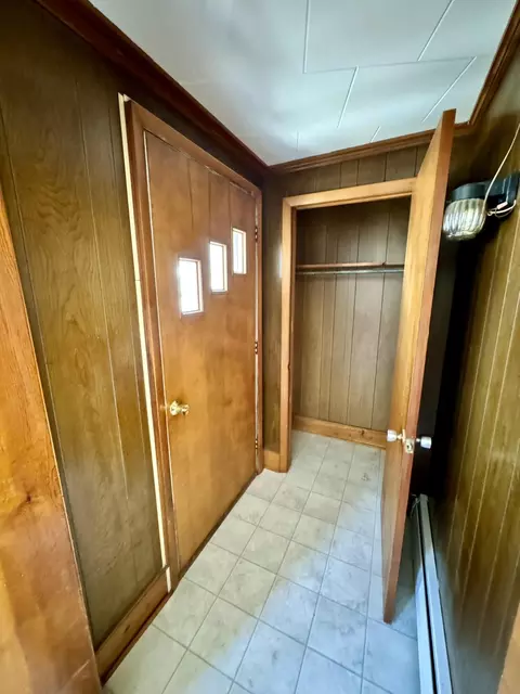 Bath - 206 N Baldwin St, Whitehall, MI 49461 photo 5 of 7