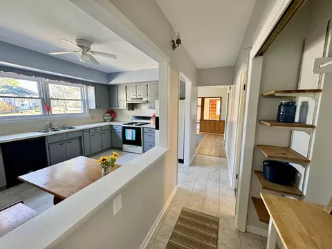 Entry Way - 206 N Baldwin St, Whitehall, MI 49461 photo 1 of 4