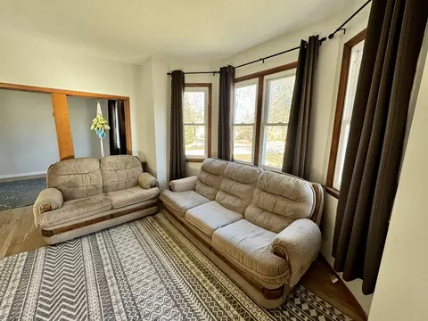 Living - 206 N Baldwin St, Whitehall, MI 49461 photo 4 of 5