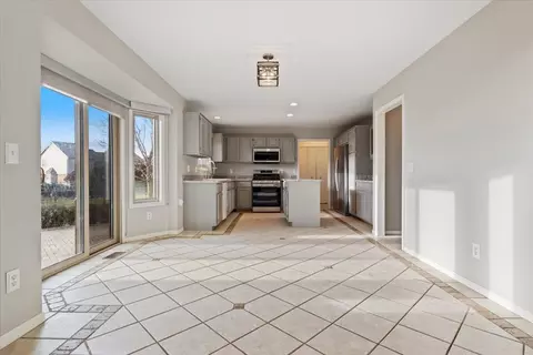 Kitchen - 47615 Beacon Square Dr, Macomb, MI 48044 photo 1 of 4