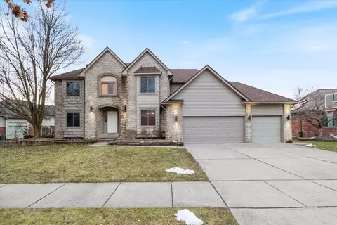 Exterior - 47615 Beacon Square Dr, Macomb, MI 48044 photo 2 of 6