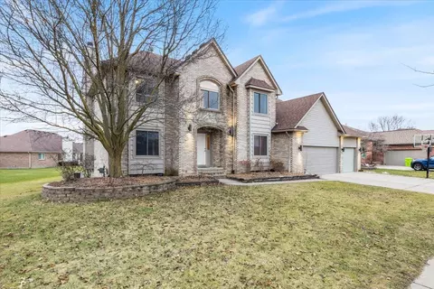 Exterior - 47615 Beacon Square Dr, Macomb, MI 48044 photo 3 of 6