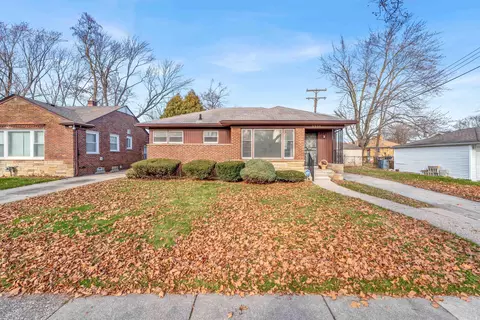 13230 Rosemary Blvd, Oak Park, MI 48237