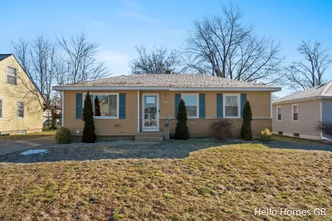 3134 Englehurst Ave SW, Wyoming, MI 49548