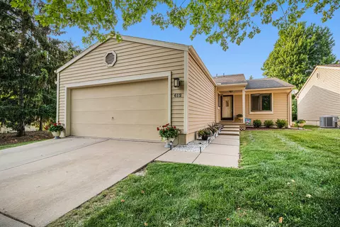 612 Woodcreek Cir #38, Saline, MI 48176