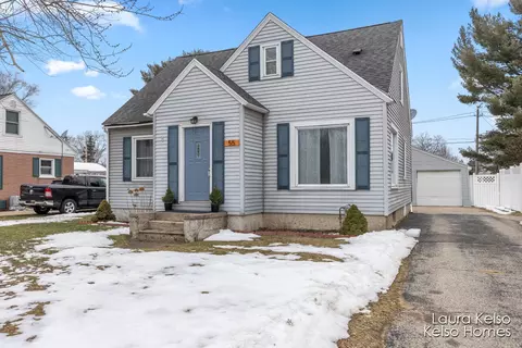 55 E 35th St, Holland, MI 49423 photo 2