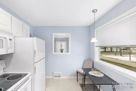 55 E 35th St, Holland, MI 49423 photo 8