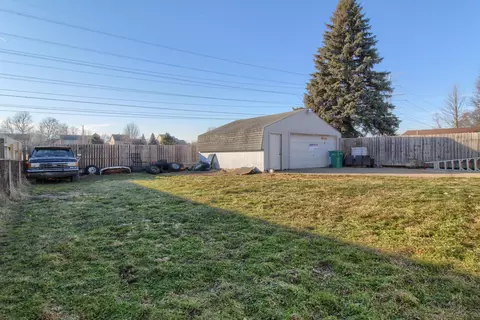 9792 Jackson St, Van Buren Twp, MI 48111 photo 15