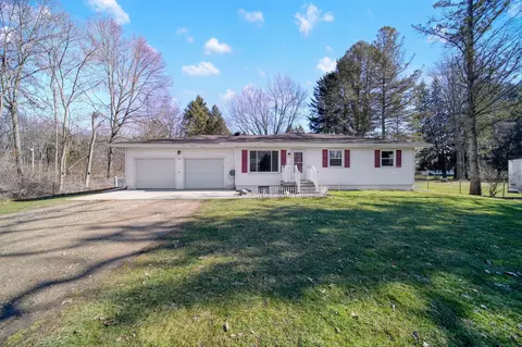 2901 Chapel Rd, Parma, MI 49269