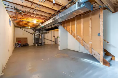 635 S Crooks Rd, Clawson, MI 48017 photo 32