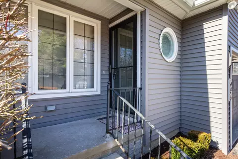 635 S Crooks Rd, Clawson, MI 48017 photo 5