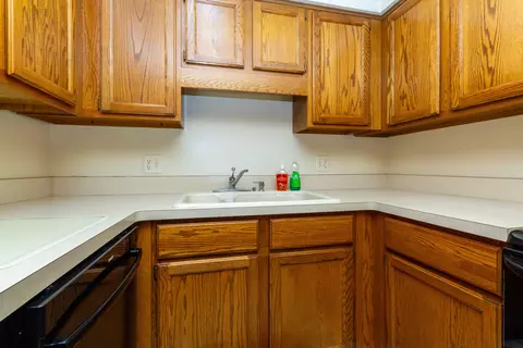 635 S Crooks Rd, Clawson, MI 48017 photo 18