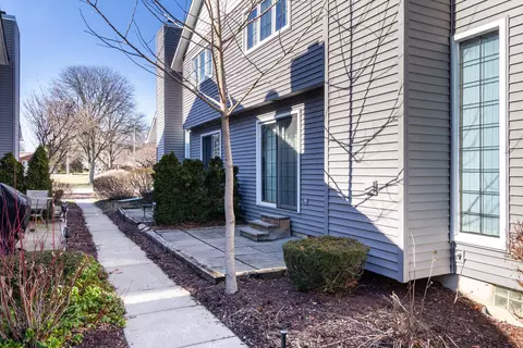 635 S Crooks Rd, Clawson, MI 48017 photo 6
