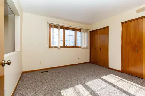 635 S Crooks Rd, Clawson, MI 48017 photo 21