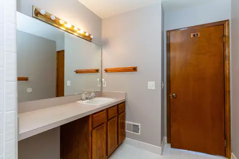 635 S Crooks Rd, Clawson, MI 48017 photo 30