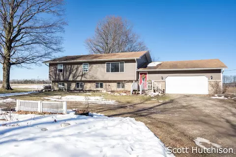5486 W Briggs Rd, Stanton, MI 48888