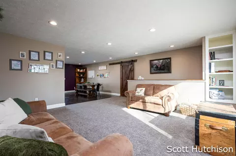 Living - 5486 W Briggs Rd, Stanton, MI 48888 photo 2 of 7