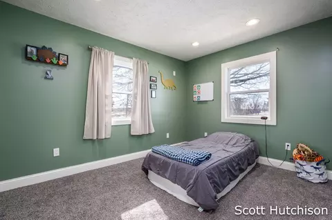 Bedroom - 5486 W Briggs Rd, Stanton, MI 48888 photo 5 of 9