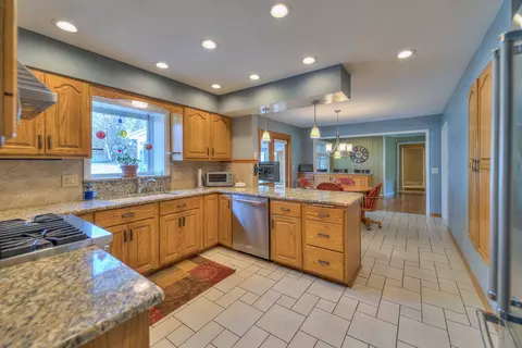 Kitchen - 5038 Brookside Dr, Jackson, MI 49203 photo 1 of 3
