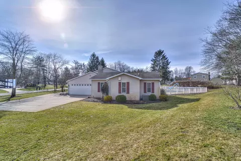 Exterior - 5038 Brookside Dr, Jackson, MI 49203 photo 6 of 9