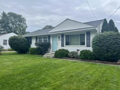 6909 Keystone St, Portage, MI 49024
