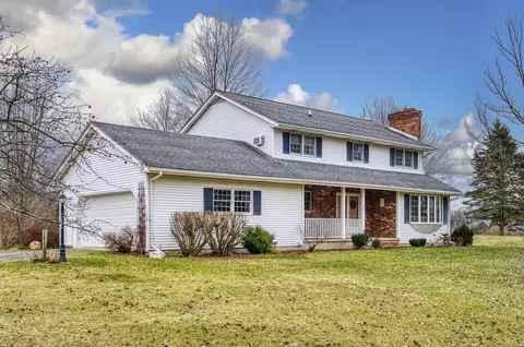 1809 Kane Rd S, Stockbridge, MI 49285