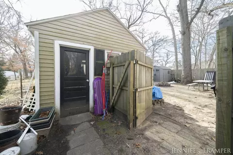 8034 Oak Ln NE, Cedar Springs, MI 49319 photo 31