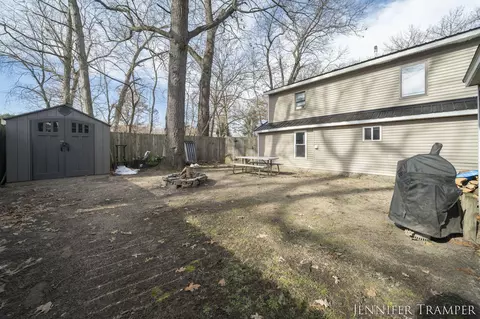 8034 Oak Ln NE, Cedar Springs, MI 49319 photo 29