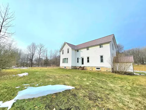 10182 20 Mile Rd, Tustin, MI 49688