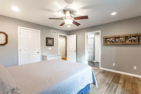 Bedroom - 8727 Willow Rd, Willis, MI 48191 photo 3 of 8
