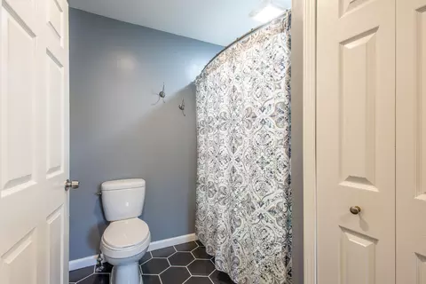 Bath - 8727 Willow Rd, Willis, MI 48191 photo 2 of 4