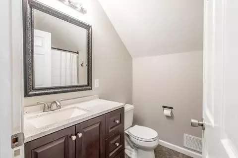 Bath - 8727 Willow Rd, Willis, MI 48191 photo 3 of 4
