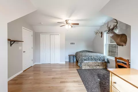 Bedroom - 8727 Willow Rd, Willis, MI 48191 photo 7 of 8