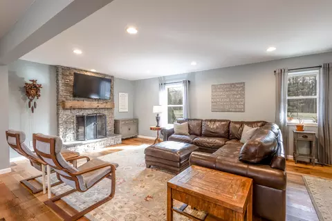 Living - 8727 Willow Rd, Willis, MI 48191 photo 3 of 6