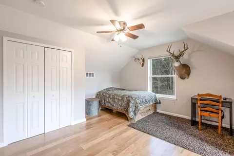 Bedroom - 8727 Willow Rd, Willis, MI 48191 photo 5 of 8