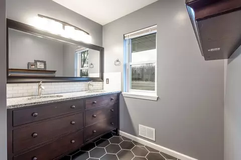 Bath - 8727 Willow Rd, Willis, MI 48191 photo 1 of 4