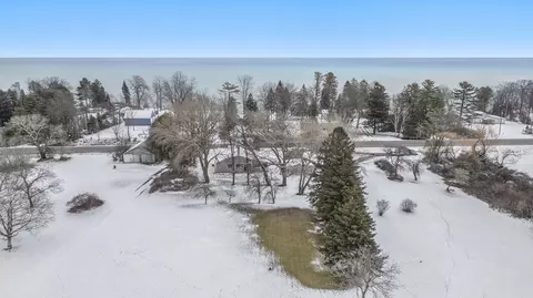 View/Area - 5371 Lakeshore Rd, Deckerville, MI 48427 photo 5 of 9