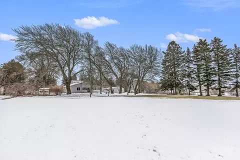 View/Area - 5371 Lakeshore Rd, Deckerville, MI 48427 photo 3 of 9