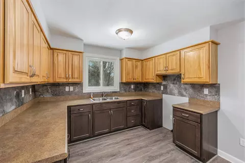 Kitchen - 5371 Lakeshore Rd, Deckerville, MI 48427 photo 1 of 3