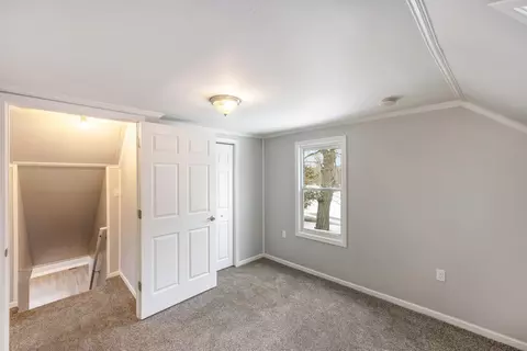 Bedroom - 5371 Lakeshore Rd, Deckerville, MI 48427 photo 4 of 4