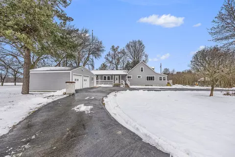 Exterior - 5371 Lakeshore Rd, Deckerville, MI 48427 photo 10 of 10